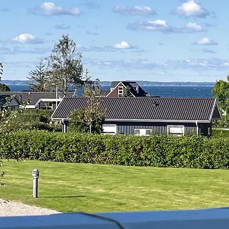 Seaside Bliss With Views - By Traum *