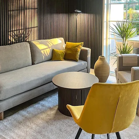 Seaside Bliss With Views - By Traum *